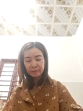 Sexy-ladyboobs20 online show from 10/26/25, 01:17