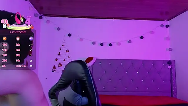 cristal hilton 10 online show from 12/21/25, 04:14