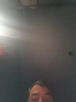 Carlossantos07 online show from 04/18/26, 10:28