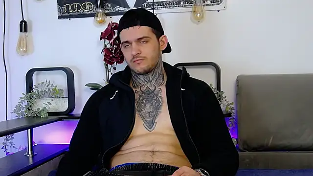 CarterCole online show from 03/15/25, 08:04