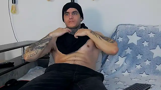 CarterCole online show from 12/15/25, 09:26