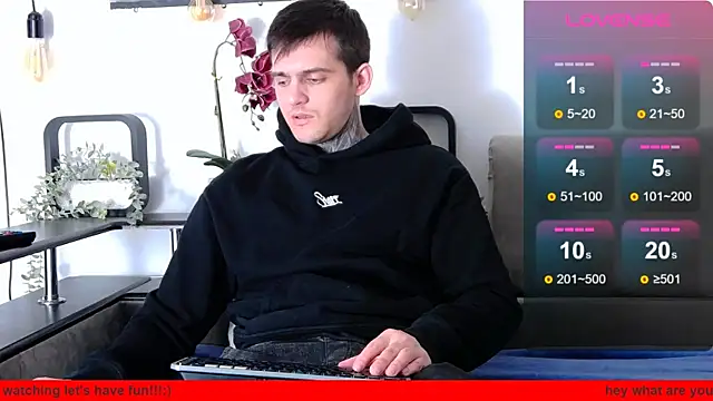 CarterCole online show from 03/23/25, 08:04