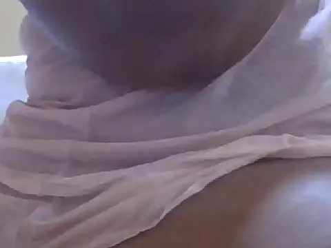 Snapshot of Bootiq chatting on 10/18/25, 10:45 Bootiq online show from 10/18/25, 10:45