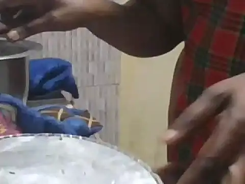 Snapshot of Bootiq chatting on 12/01/25, 07:15 Bootiq online show from 12/01/25, 07:15