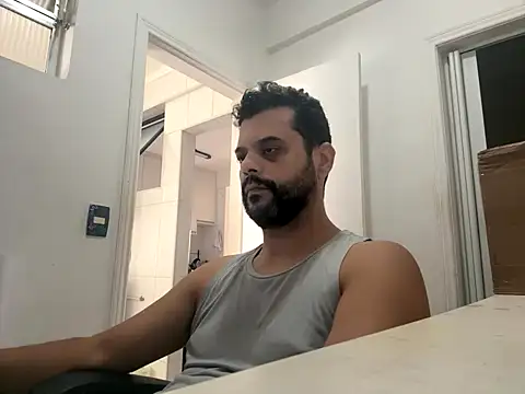 HornyBeachBoyBR online show from 04/28/26, 01:26