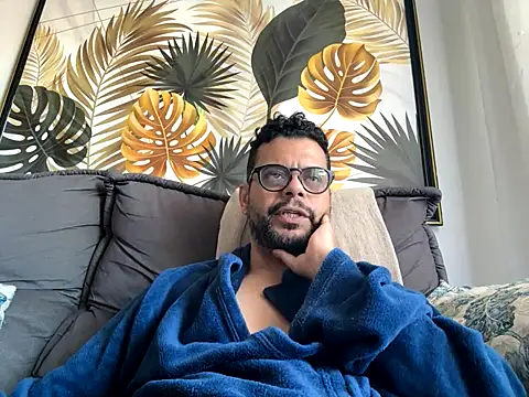 HornyBeachBoyBR online show from 06/17/26, 02:05