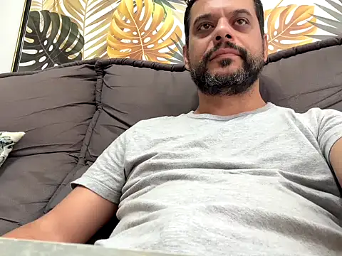 HornyBeachBoyBR online show from 05/09/26, 02:20