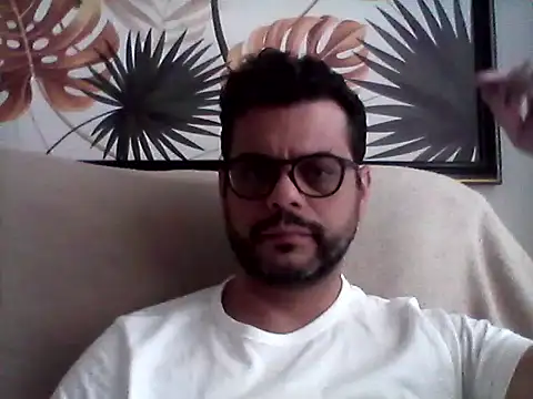 HornyBeachBoyBR online show from 07/12/26, 03:46