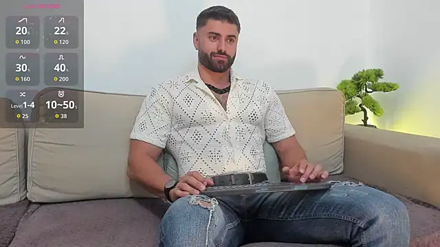 Snapshot of RawAdam chatting on 11/01/25, 05:07 RawAdam online show from 11/01/25, 05:07