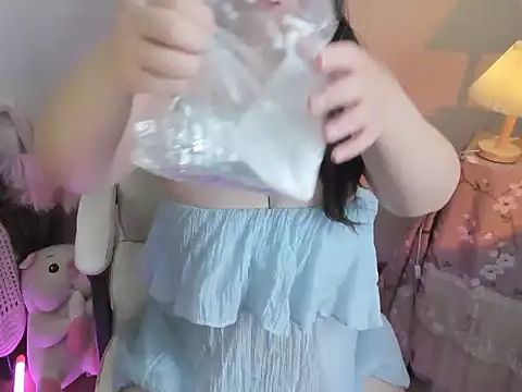 Snapshot of Anime901 chatting on 11/10/25, 05:23 Anime901 online show from 11/10/25, 05:23