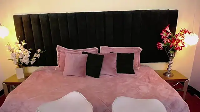 soft attraction online show from 10/15/25, 07:44