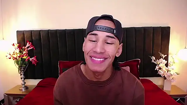 soft attraction online show from 01/08/26, 07:31