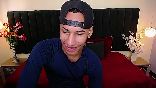 soft attraction online show from 01/10/26, 08:04