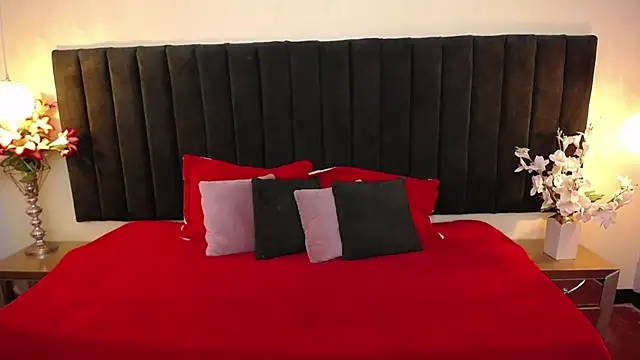 soft attraction online show from 03/31/26, 07:49