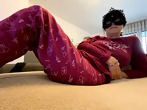 Marilou1983 online show from 10/02/25, 07:34