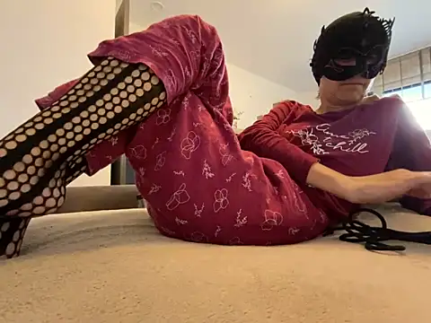Marilou1983 online show from 05/18/26, 03:50