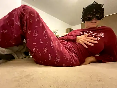 Marilou1983 online show from 09/18/25, 08:12