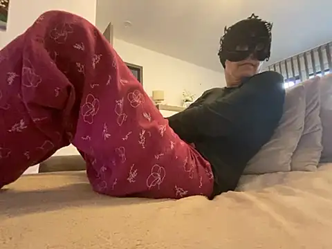 Marilou1983 online show from 03/26/26, 08:34