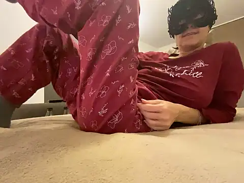 Marilou1983 online show from 02/15/26, 09:58