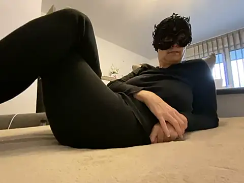 Marilou1983 online show from 03/31/26, 06:59