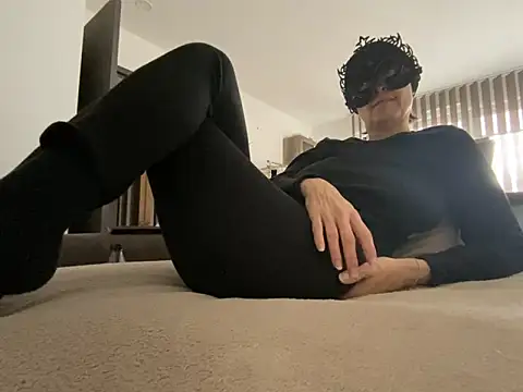 Marilou1983 online show from 02/16/26, 10:03