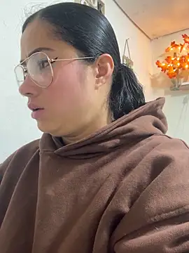 Snapshot of Sweet__Nurse1 chatting on 03/04/26, 04:26 Sweet Nurse1 online show from 03/04/26, 04:26