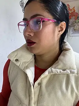 Snapshot of Sweet__Nurse1 chatting on 05/31/26, 05:19 Sweet Nurse1 online show from 05/31/26, 05:19