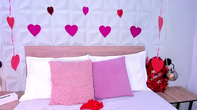 Stacey white  online show from 02/12/26, 08:30