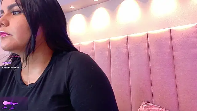 Snapshot of KeilyRoss chatting on 02/13/26, 07:58 KeilyRoss online show from 02/13/26, 07:58