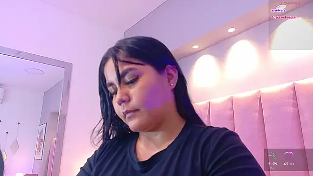 Snapshot of KeilyRoss chatting on 01/09/26, 07:43 KeilyRoss online show from 01/09/26, 07:43