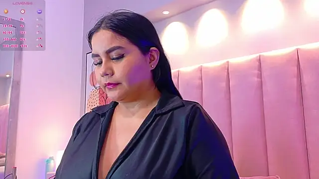 Snapshot of KeilyRoss chatting on 02/27/26, 08:08 KeilyRoss online show from 02/27/26, 08:08