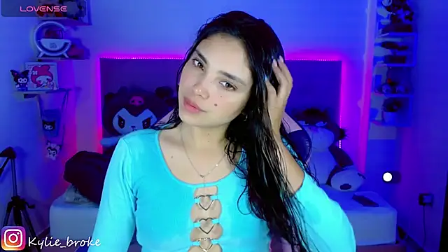 Kylie brokee online show from 01/28/25, 09:08