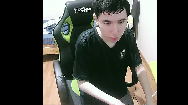 Twink martinboy online show from 12/23/24, 01:08