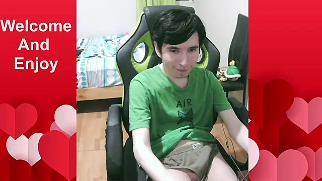 Snapshot of Twink_martinboy chatting on 06/14/26, 01:13 Twink martinboy online show from 06/14/26, 01:13