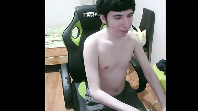 Twink martinboy online show from 02/15/25, 04:25