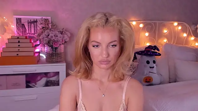 aestetick online show from 11/01/25, 08:30