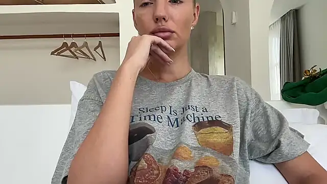 aestetick online show from 11/26/25, 02:00