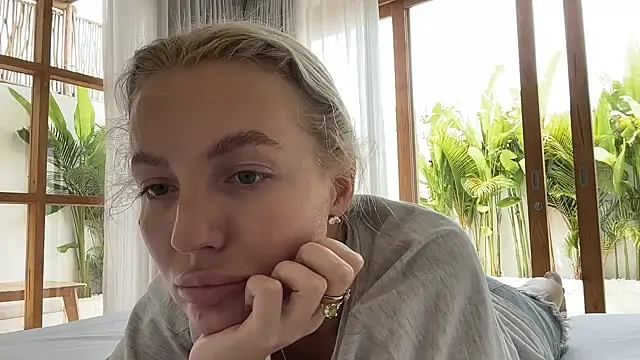 aestetick online show from 11/23/25, 05:50