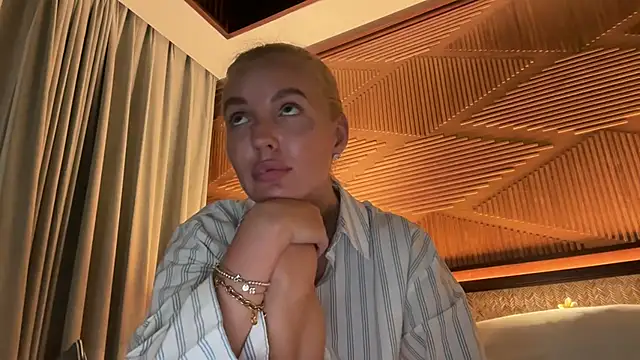 aestetick online show from 11/29/25, 01:11