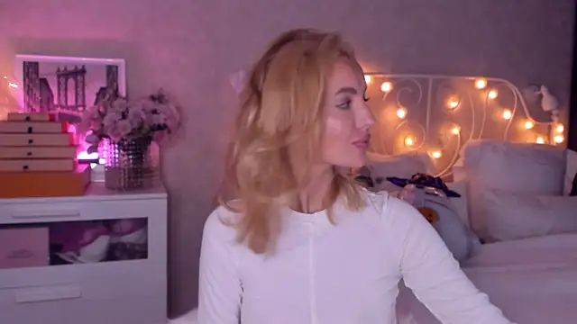 aestetick online show from 11/02/25, 09:36