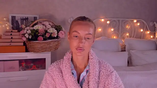 aestetick online show from 12/16/25, 06:50