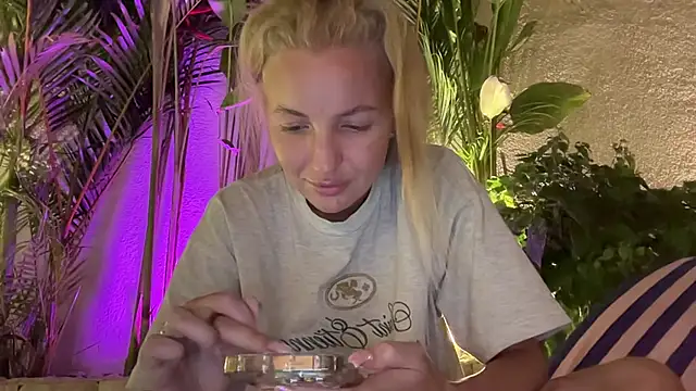 aestetick online show from 11/25/25, 11:54