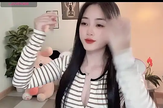  Aimy  online show from 11/30/25, 04:24