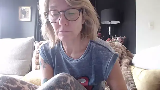 godinflower online show from 10/24/25, 10:03