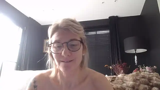 godinflower online show from 10/23/25, 12:15