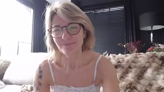 godinflower online show from 10/21/25, 08:47