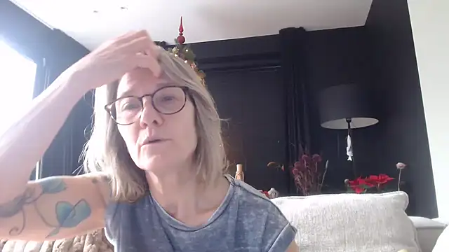 godinflower online show from 12/16/25, 09:35