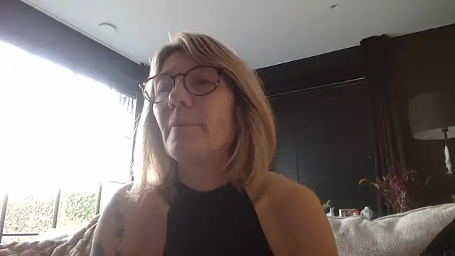 godinflower online show from 11/12/25, 08:40