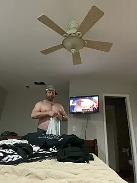 Snapshot of rocket8669 chatting on 02/17/26, 04:10 rocket8669 online show from 02/17/26, 04:10