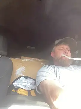 Snapshot of rocket8669 chatting on 02/14/26, 05:24 rocket8669 online show from 02/14/26, 05:24